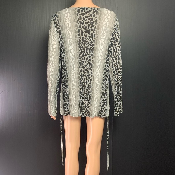 Lane Bryant Animal Print top size Large - Picture 6 of 7